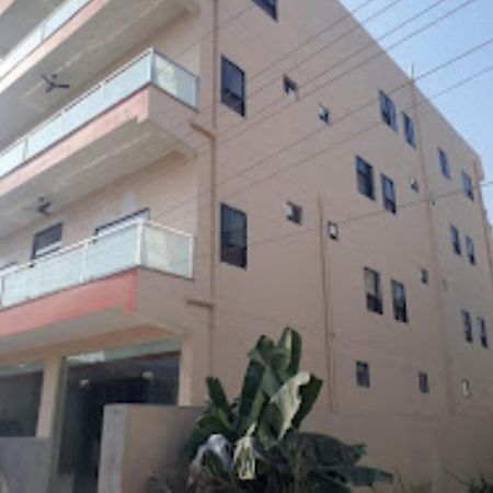 Hotel Shree Vilas Haridwar Bagian luar foto